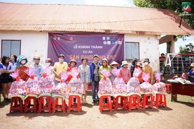 Sinh viên văn hoá hưởng ứng Tháng nhân đạo quốc gia bằng 3 sự kiện ý nghĩa